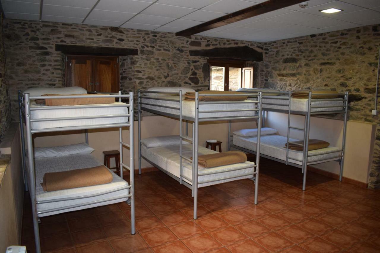 Pension Albergue Los Caminantes リバディソ エクステリア 写真