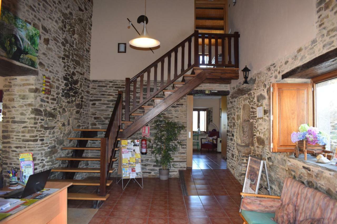 Pension Albergue Los Caminantes リバディソ エクステリア 写真